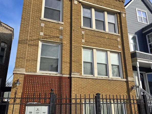 2819 N Kedzie Ave APT 3, Chicago, IL 60618