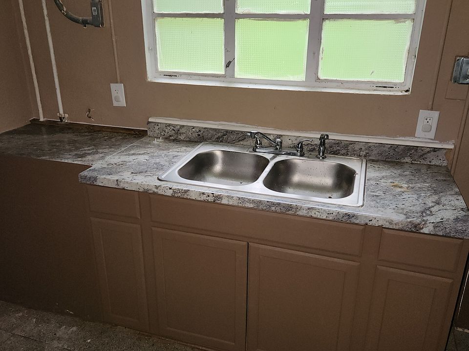 2nd image of 1245 Hillridge Dr #A