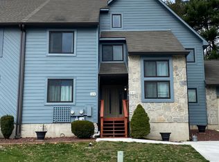 129 Foxfire Dr, Newark, DE 19711