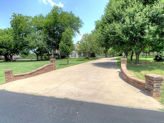 2nd image of 19725 E 72nd St N