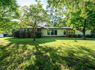 300 Pine Ridge Dr, High Point, NC 27262