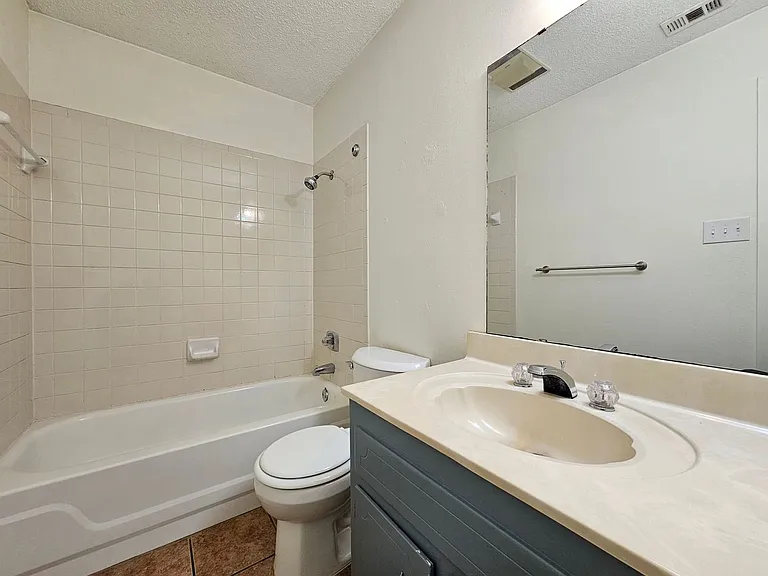 3201 Paintrock Dr — Photo 17