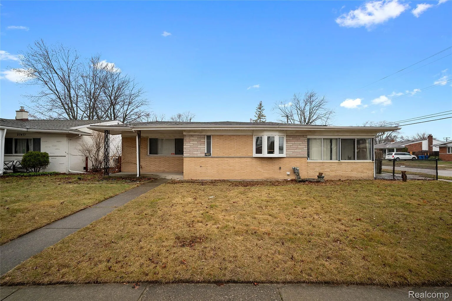 27483 Norma Dr photo 1