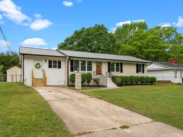 2712 Cameron Dr, Sanford, NC 27332