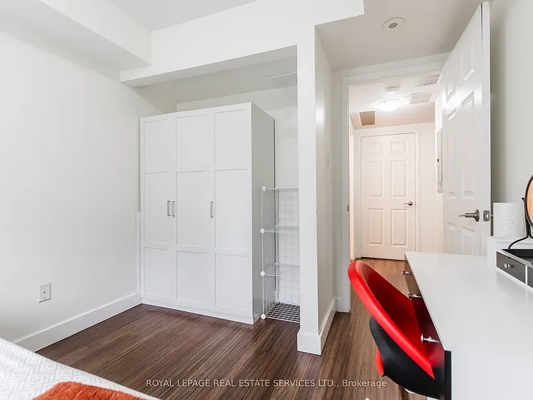 4975 Southampton Dr #272 — Photo 25