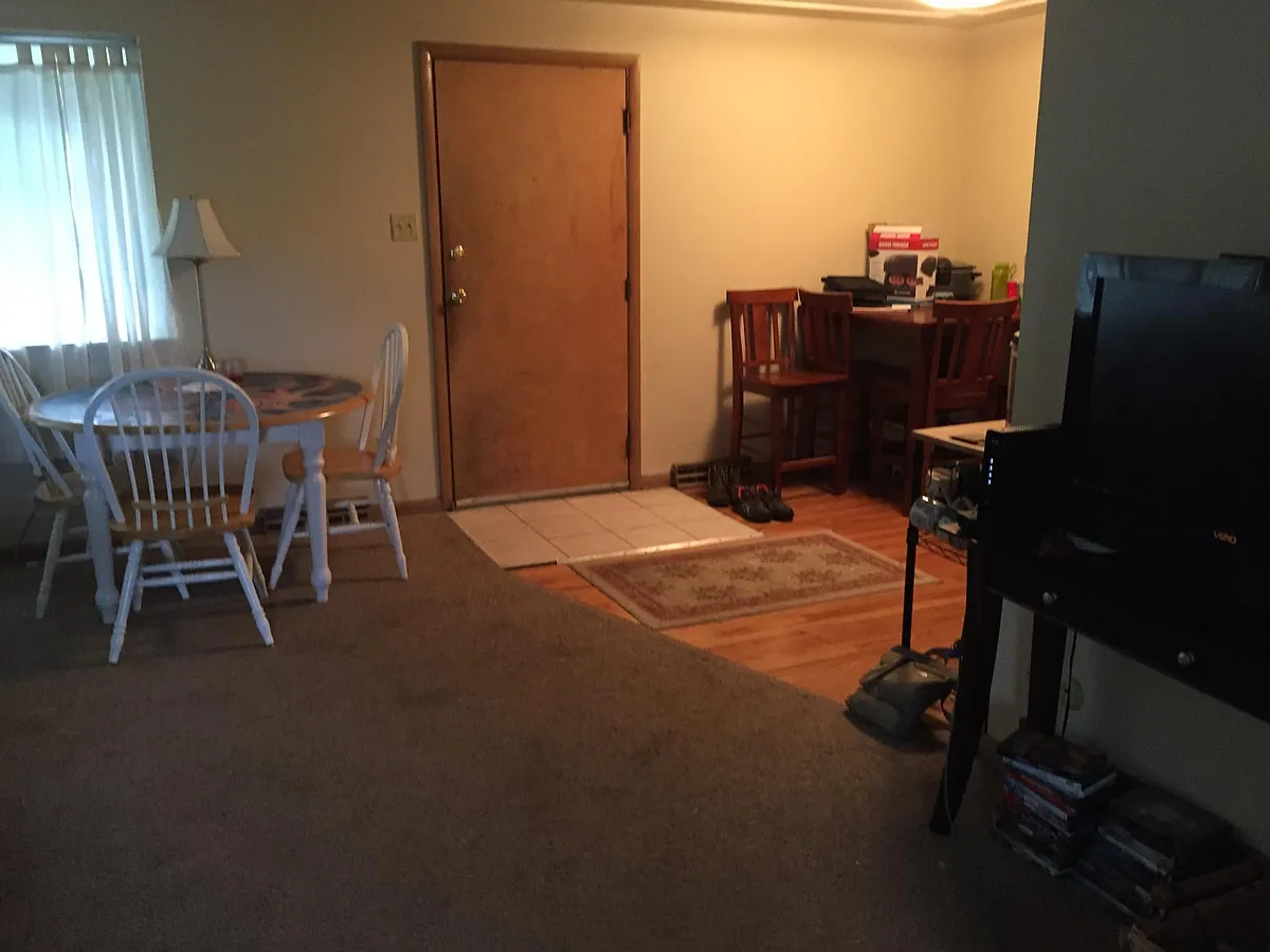 Living room - 1302 Castlerock Dr