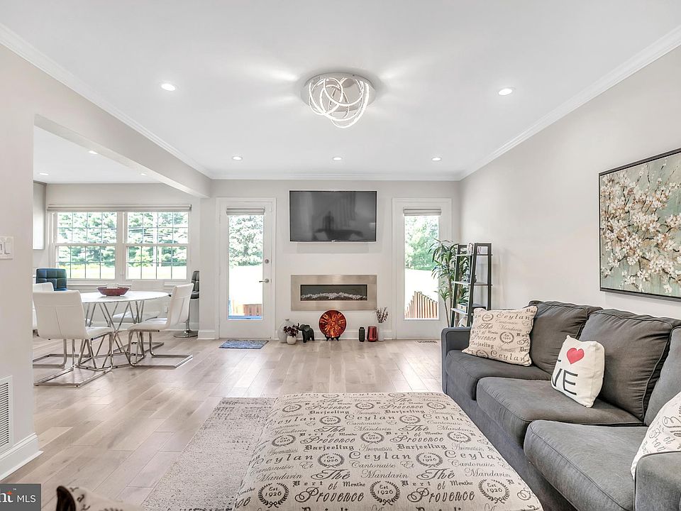 558 Aspen Woods Dr, Yardley, PA 19067 Zillow