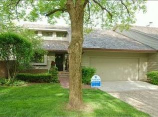 2910 SW 30th St #6, Des Moines, IA 50321