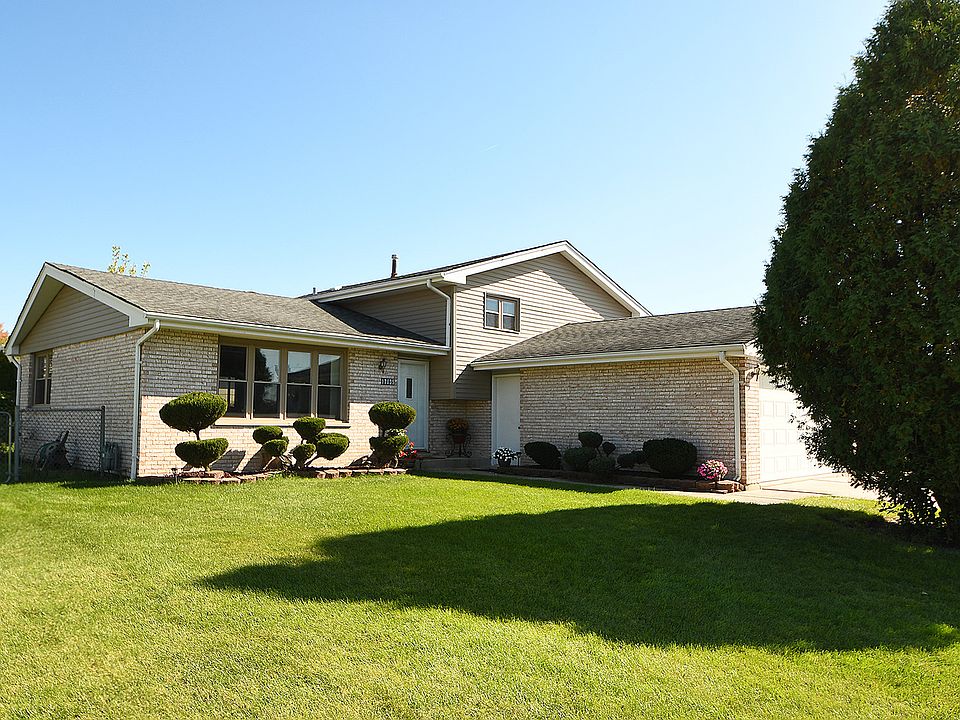 1st image of 17035 Hickory Ct