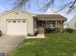 61 Chatham Pl, Southampton, NJ 08088