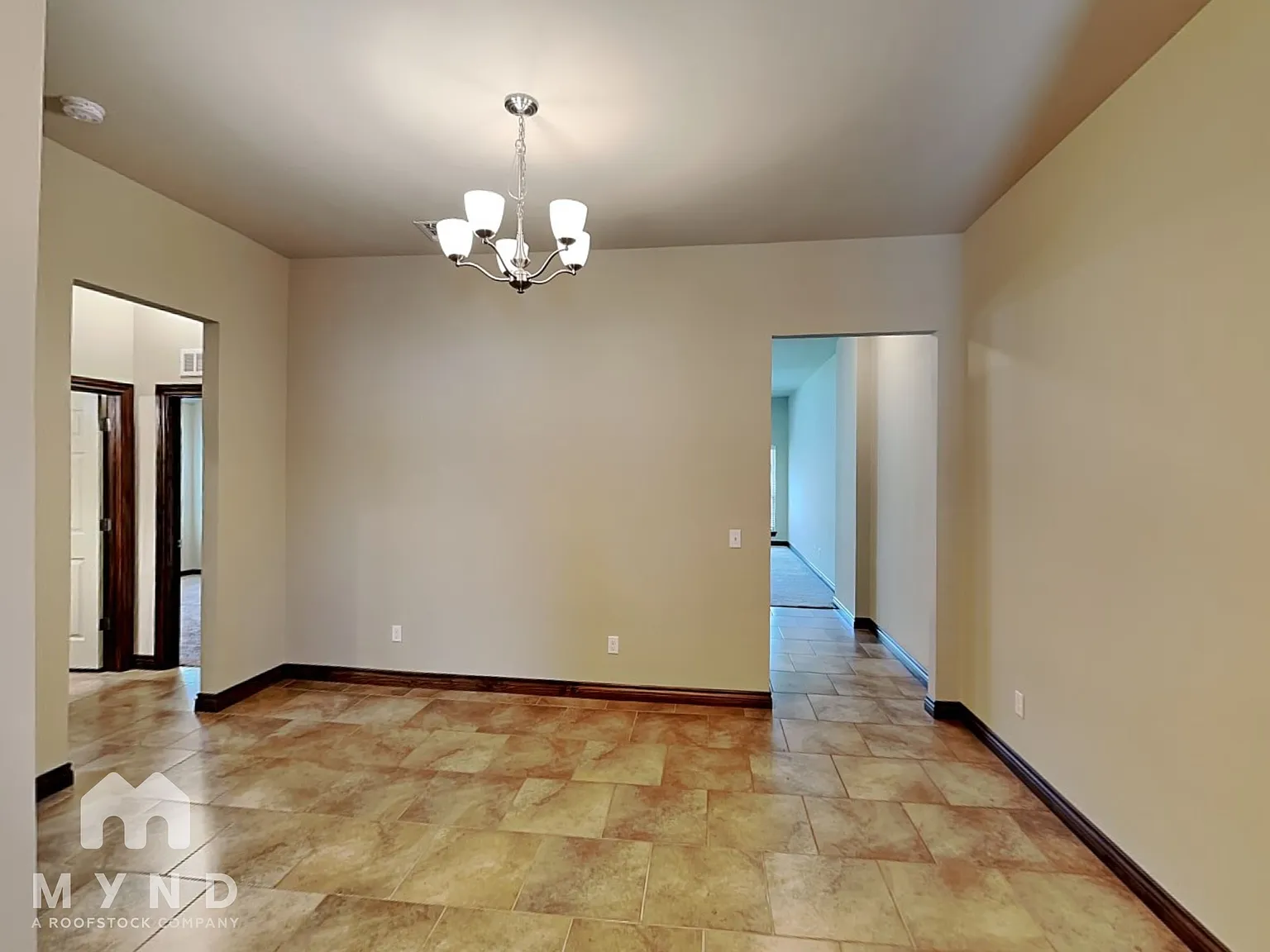 3 bed, 2.0 bath, 1474 sqft, $1,575 — Photo 4