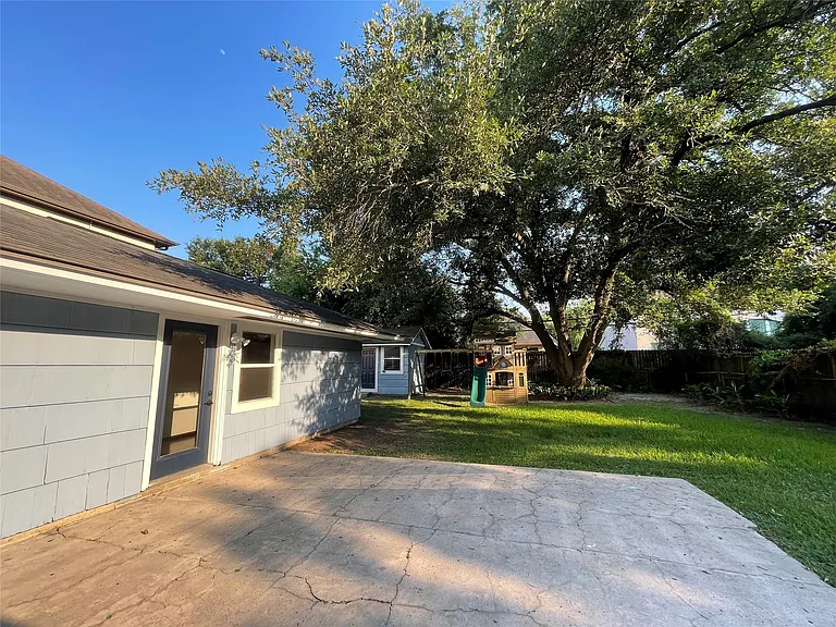 3229 Westridge St — Photo 31