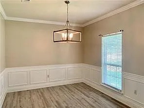 Building Photo - 2058 Olvey Dr