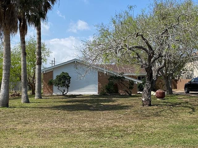1st image of 409 Fernandez St