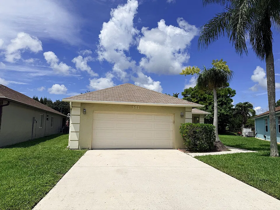 141 Raintree Trl