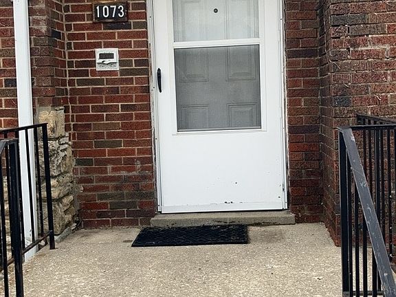 2nd image of 1073 Sherwood Dr