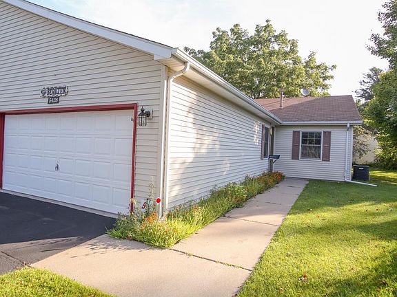 3rd image of 5428 Saxony Ct