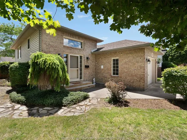 259 Crownridge Blvd, Amherstburg, ON N9V 3W4