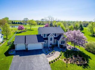 2131 Oak Glen Trl, Stillwater, MN 55082
