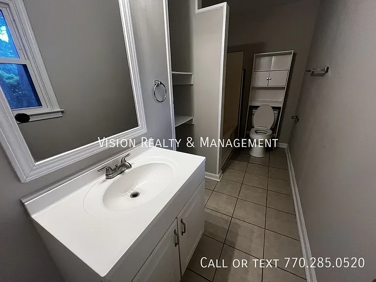 260 Castlegate Cir — Photo 23