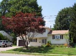 55 Mitchell Rd, Hackettstown, NJ 07840