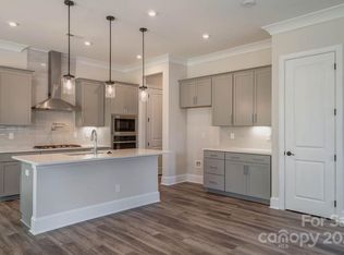 5009 Catterick Ct, Charlotte, NC 28226