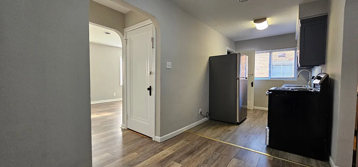 Building Photo - 555 Hadley Avenue