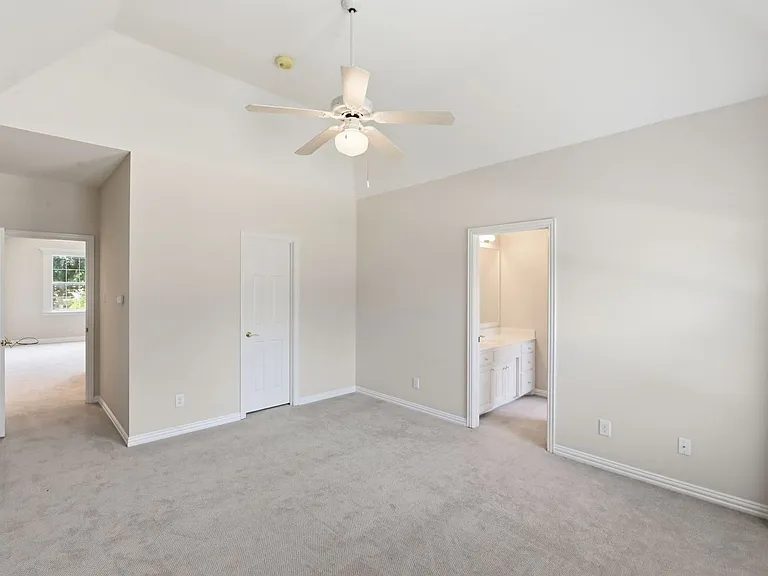1020 Highland Oaks Dr — Photo 29