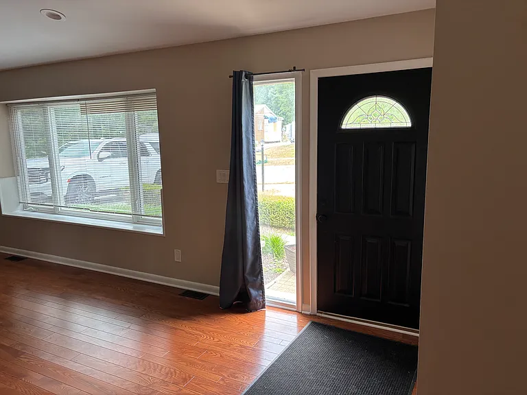 273 N Hill Cir — Photo 6