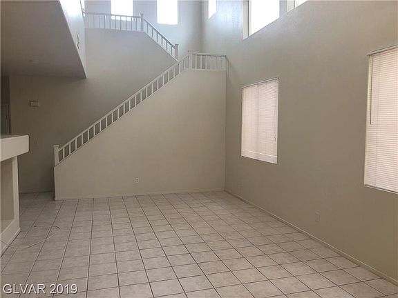 5th image of 9590 Parvin St