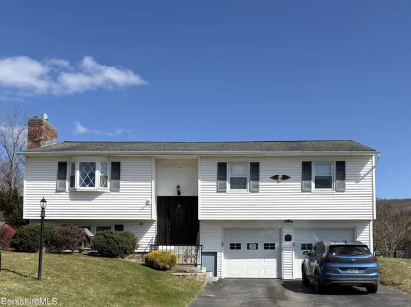 184 McIntosh Dr, Pittsfield, MA 01201