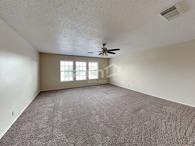 11234 Berkley Sq — Photo 10