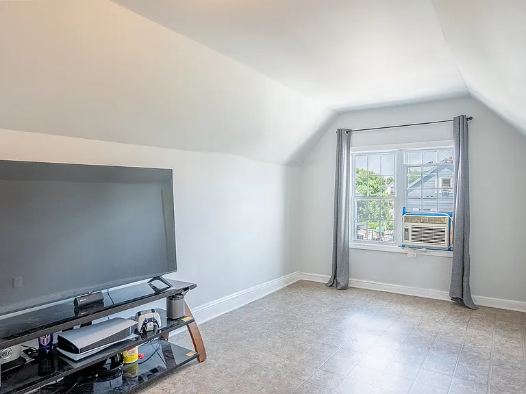 24 Edwards Ct #2 — Photo 21