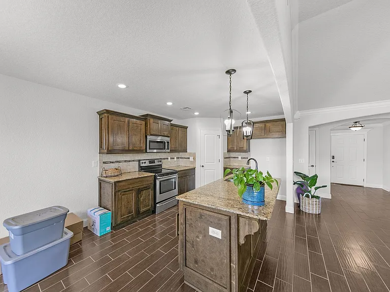 3002 Fernwood Ave — Photo 5