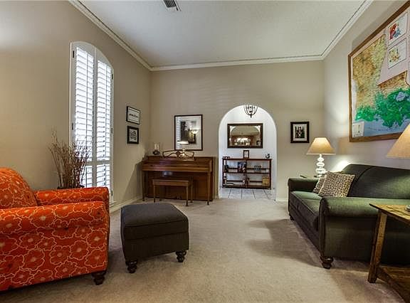 3rd image of 510 Harvest Glen Dr