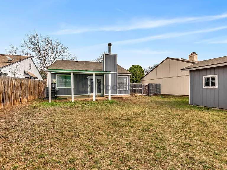 7407 Alverstone Way — Photo 24