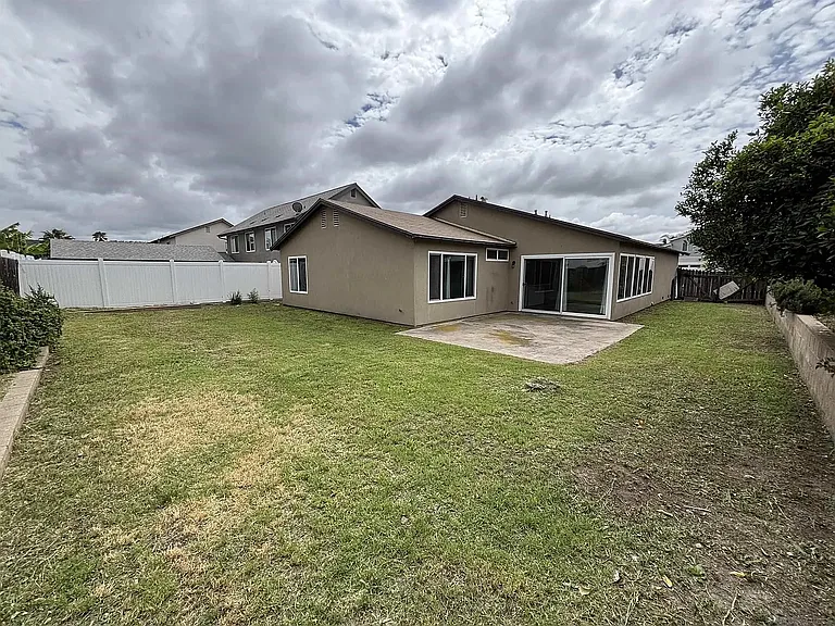 8748 Aquarius Dr — Photo 6