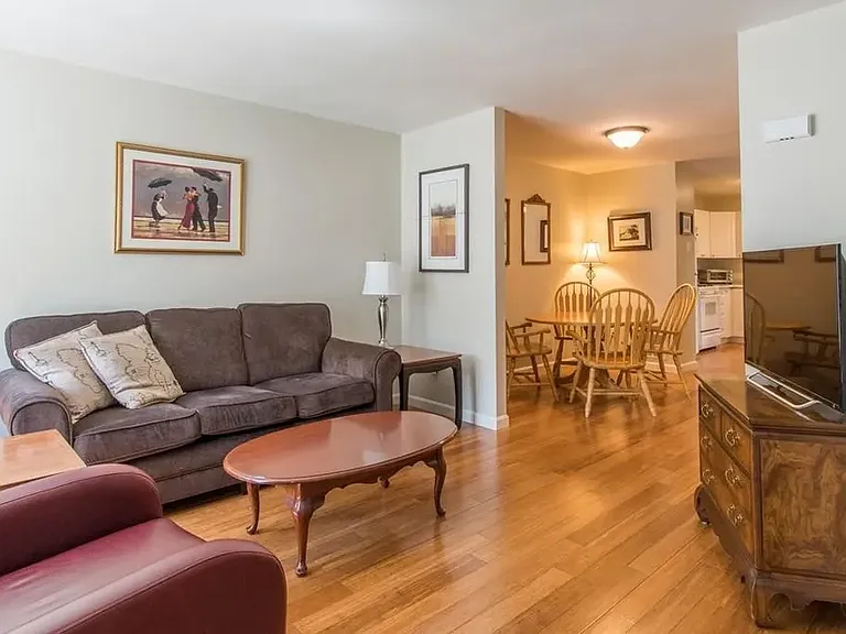 50 Barrington Ave #502 — Photo 10