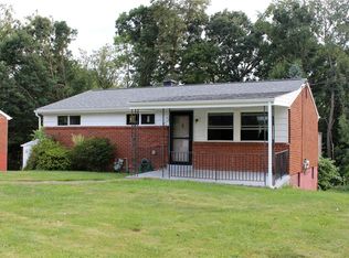 238 Havenwood Dr, Coraopolis, PA 15108