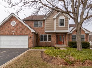1293 Berkshire Ln, Barrington, IL 60010