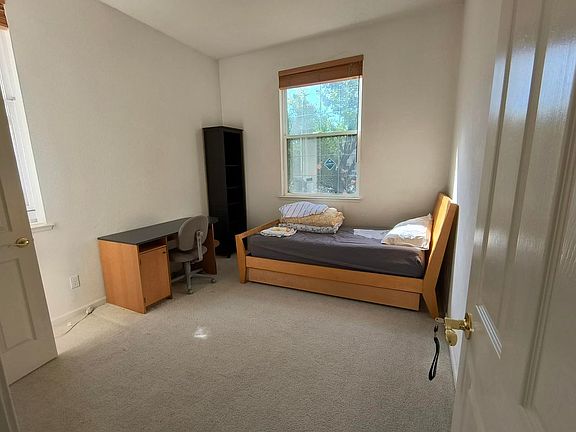 3rd image of 2963 Audubon Cir #B