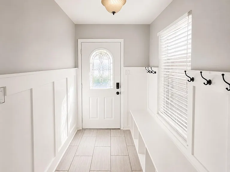 1819 Hanbury Ct — Photo 10