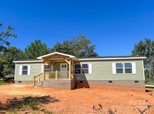 2127 Quarter Crest Dr, Newton, NC 28658