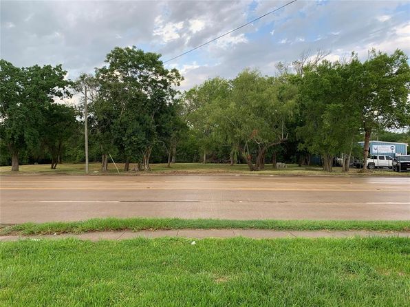 2318 Highway 3, Dickinson, TX 77539