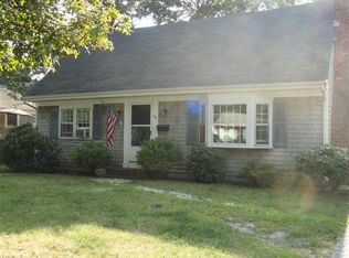 49 Crooked Pond Rd, Hyannis, MA 02601