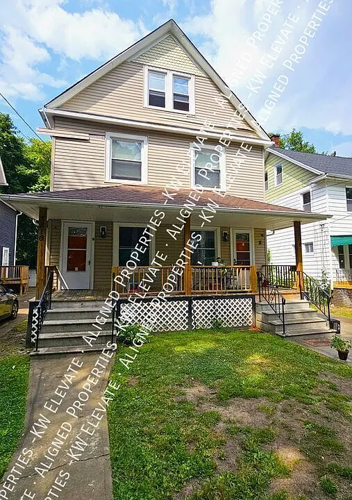 3810 Archwood Ave