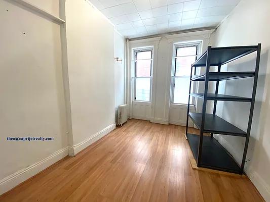 Rented by Capri Jet Realty Corp | media 2