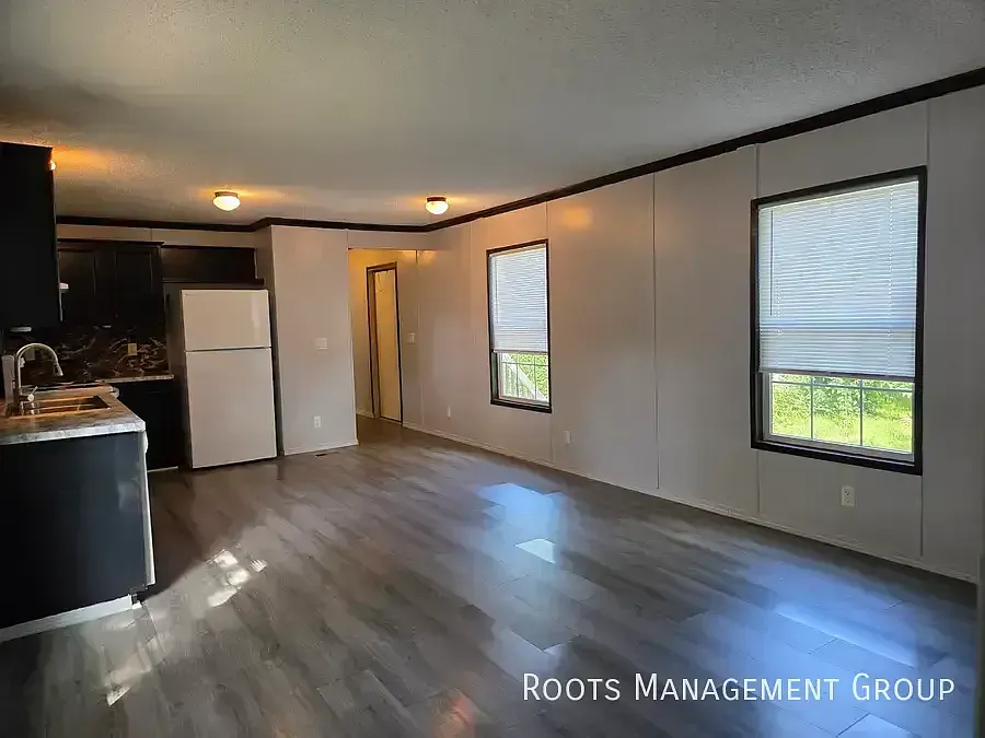 3 Bed 2 Bath Home Available for Lease at Vermillion MH and RV Park - Apply Now! — Photo 3