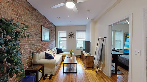 92 Prince St Photo 1