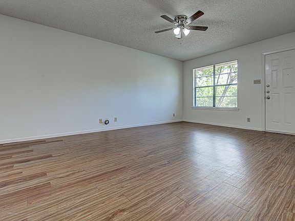 4th image of 11428 Ptarmigan Dr #B